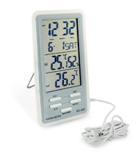 Комнатно-уличный термометр с влажностью и часами Datronn DC802
